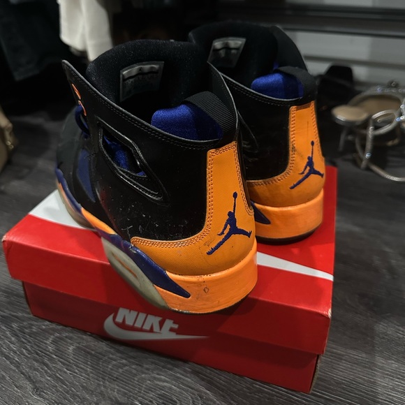 Nike Air Jordan Retro 4 - Picture 5 of 8